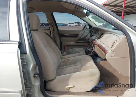 2004 Mercury Grand Marquis Gs z USA, uszkodzony, nr VIN 2MEFM74W34X681346